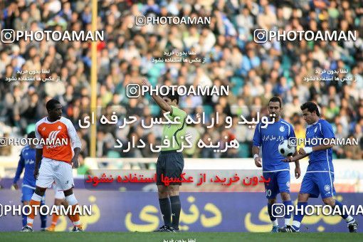 1239721, Tehran, Iran, Iran Pro League، Persian Gulf Cup، 2008-09 season، First Leg، Week 16، Saipa ۰ v 2 Esteghlal on 2008/11/29 at Azadi Stadium