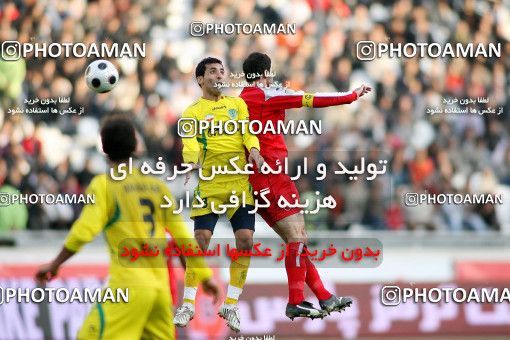 1239616, Tehran, Iran, Iran Pro League، Persian Gulf Cup، 2008-09 season، First Leg، Week 17، Rah Ahan ۱ v ۰ Persepolis on 2008/12/04 at Azadi Stadium