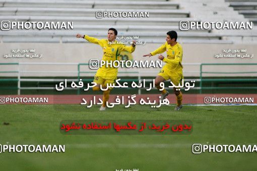 1239614, Tehran, Iran, Iran Pro League، Persian Gulf Cup، 2008-09 season، First Leg، Week 17، Rah Ahan ۱ v ۰ Persepolis on 2008/12/04 at Azadi Stadium