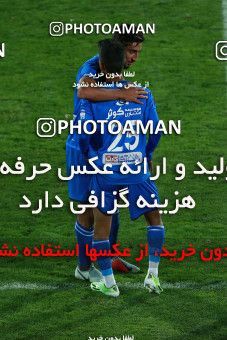 1274000, Tehran, , لیگ برتر فوتبال ایران، Persian Gulf Cup، Week 8، First Leg، Esteghlal 0 v 0 Persepolis on 2018/09/27 at Azadi Stadium