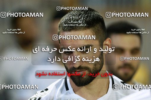 1256108, Masjed Soleyman, , لیگ برتر فوتبال ایران، Persian Gulf Cup، Week 8، First Leg، Naft M Soleyman 0 v 2 Sepahan on 2018/09/27 at Behnam Mohammadi Stadium