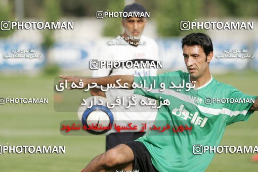 1269943, Tehran, , Iran National Football Team Training Session on 2005/05/24 at Iran National Football Center