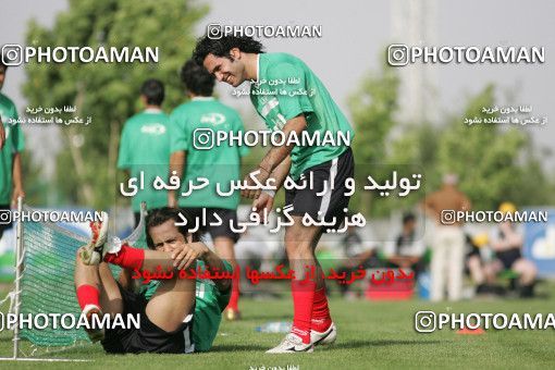 1269991, Tehran, , Iran National Football Team Training Session on 2005/05/26 at Iran National Football Center