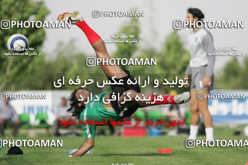 1270038, Tehran, , Iran National Football Team Training Session on 2005/05/26 at Iran National Football Center