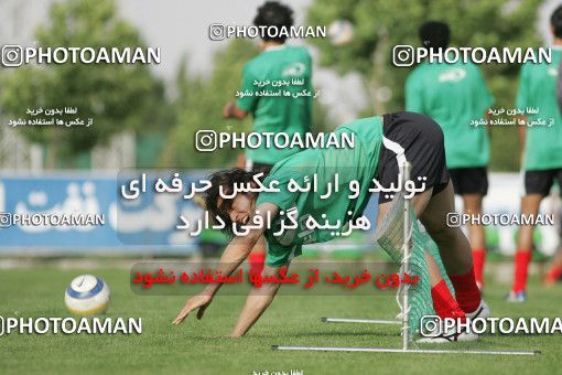 1269999, Tehran, , Iran National Football Team Training Session on 2005/05/26 at Iran National Football Center