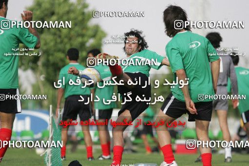 1270063, Tehran, , Iran National Football Team Training Session on 2005/05/26 at Iran National Football Center