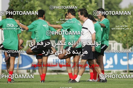 1269988, Tehran, , Iran National Football Team Training Session on 2005/05/26 at Iran National Football Center