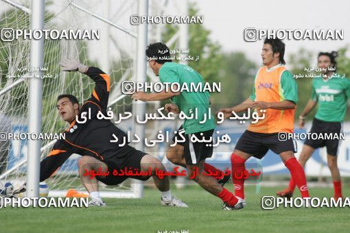 1270027, Tehran, , Iran National Football Team Training Session on 2005/05/26 at Iran National Football Center