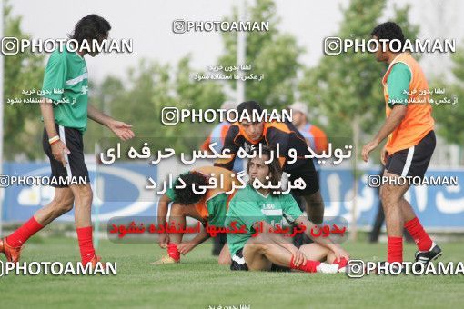 1270005, Tehran, , Iran National Football Team Training Session on 2005/05/26 at Iran National Football Center