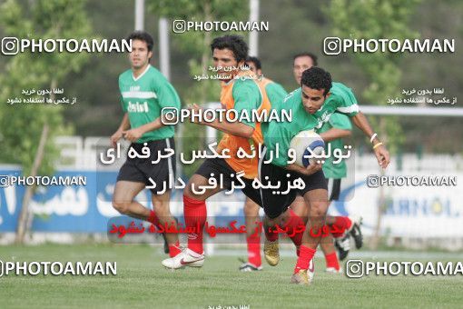 1270033, Tehran, , Iran National Football Team Training Session on 2005/05/26 at Iran National Football Center