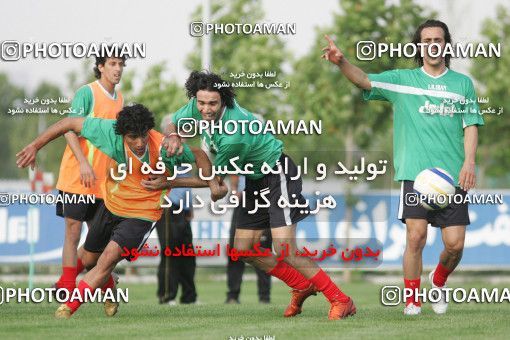 1270054, Tehran, , Iran National Football Team Training Session on 2005/05/26 at Iran National Football Center