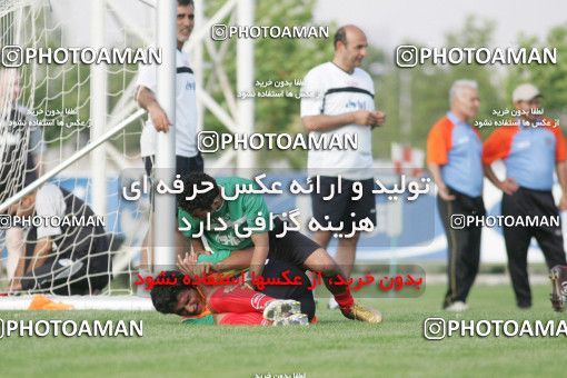 1270001, Tehran, , Iran National Football Team Training Session on 2005/05/26 at Iran National Football Center