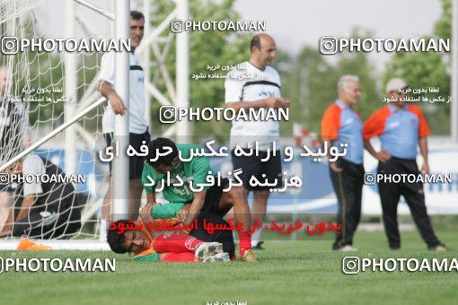 1270030, Tehran, , Iran National Football Team Training Session on 2005/05/26 at Iran National Football Center