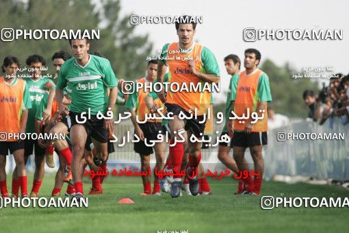 1270064, Tehran, , Iran National Football Team Training Session on 2005/05/26 at Iran National Football Center