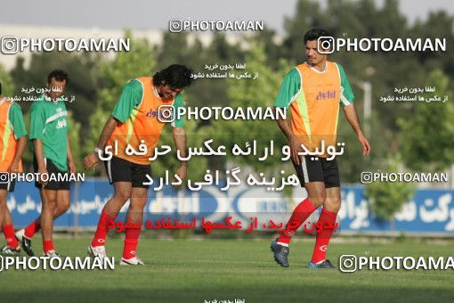 1270037, Tehran, , Iran National Football Team Training Session on 2005/05/26 at Iran National Football Center