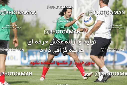 1269987, Tehran, , Iran National Football Team Training Session on 2005/05/26 at Iran National Football Center