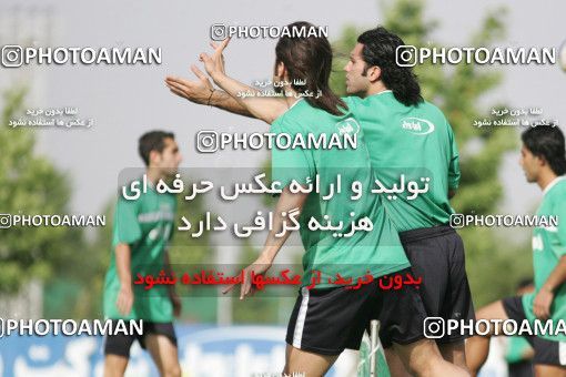 1269979, Tehran, , Iran National Football Team Training Session on 2005/05/26 at Iran National Football Center