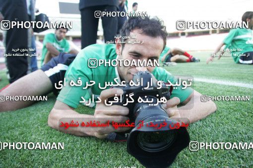 1270222, Tehran, Iran, Iran National Football Team Training Session on 2005/05/28 at Azadi Stadium