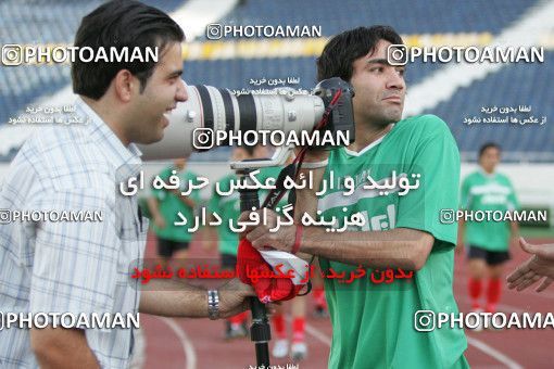 1270155, Tehran, Iran, Iran National Football Team Training Session on 2005/05/28 at Azadi Stadium