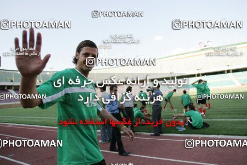 1270115, Tehran, Iran, Iran National Football Team Training Session on 2005/05/28 at Azadi Stadium