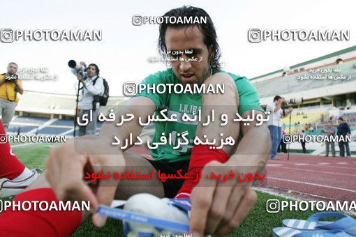 1270168, Tehran, Iran, Iran National Football Team Training Session on 2005/05/28 at Azadi Stadium