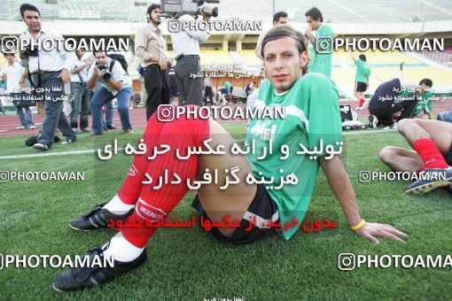 1270147, Tehran, Iran, Iran National Football Team Training Session on 2005/05/28 at Azadi Stadium