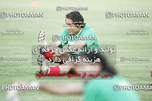 1270090, Tehran, Iran, Iran National Football Team Training Session on 2005/05/28 at Azadi Stadium