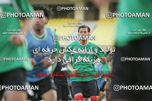 1270182, Tehran, Iran, Iran National Football Team Training Session on 2005/05/28 at Azadi Stadium