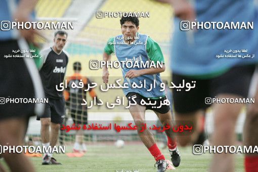 1270223, Tehran, Iran, Iran National Football Team Training Session on 2005/05/28 at Azadi Stadium