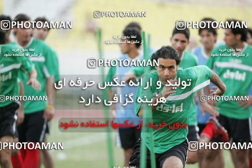 1270093, Tehran, Iran, Iran National Football Team Training Session on 2005/05/28 at Azadi Stadium