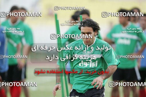 1270207, Tehran, Iran, Iran National Football Team Training Session on 2005/05/28 at Azadi Stadium