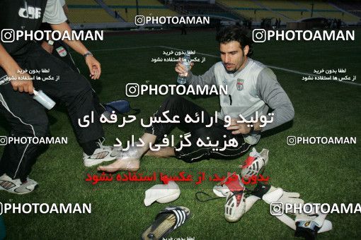 1270118, Tehran, Iran, Iran National Football Team Training Session on 2005/05/28 at Azadi Stadium