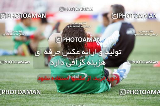 1270246, Tehran, Iran, Iran National Football Team Training Session on 2005/05/28 at Azadi Stadium