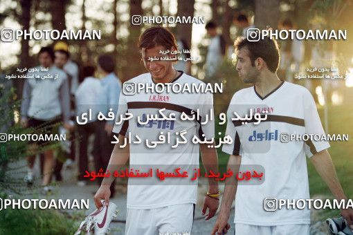 1270334, Tehran, , Iran National Football Team Training Session on 2005/05/27 at Iran National Football Center