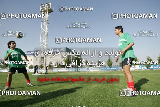 1270499, Tehran, , Iran National Football Team Training Session on 2005/05/31 at Iran National Football Center