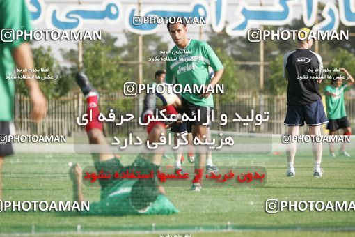 1270511, Tehran, , Iran National Football Team Training Session on 2005/05/31 at Iran National Football Center