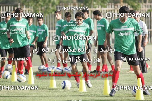 1270448, Tehran, , Iran National Football Team Training Session on 2005/05/31 at Iran National Football Center