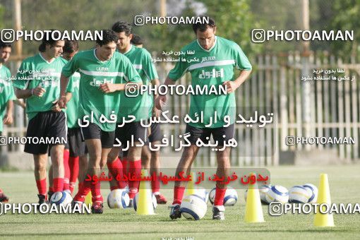 1270591, Tehran, , Iran National Football Team Training Session on 2005/05/31 at Iran National Football Center