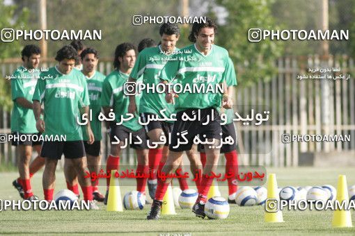 1270514, Tehran, , Iran National Football Team Training Session on 2005/05/31 at Iran National Football Center