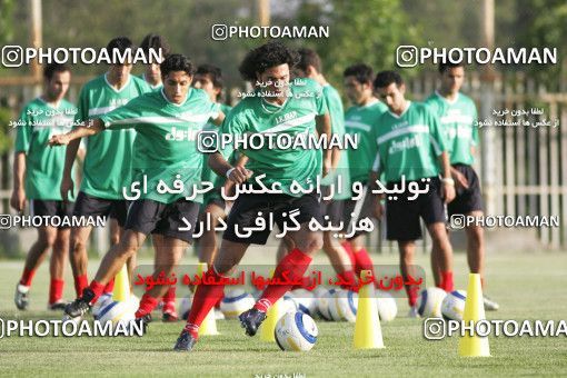 1270482, Tehran, , Iran National Football Team Training Session on 2005/05/31 at Iran National Football Center