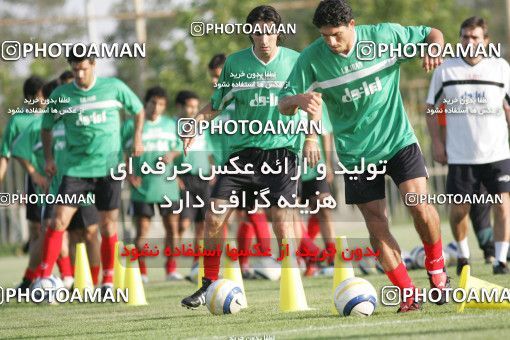 1270471, Tehran, , Iran National Football Team Training Session on 2005/05/31 at Iran National Football Center