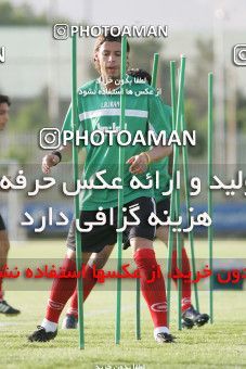 1270496, Tehran, , Iran National Football Team Training Session on 2005/05/31 at Iran National Football Center