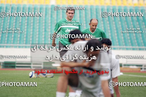 1270651, Tehran, , مسابقات مقدماتی جام جهانی 2006 آلمان, Iran National Football Team Training Session on 2005/06/02 at Azadi Stadium