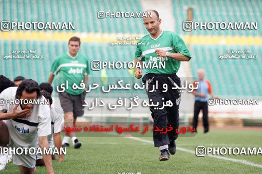 1270645, Tehran, , مسابقات مقدماتی جام جهانی 2006 آلمان, Iran National Football Team Training Session on 2005/06/02 at Azadi Stadium