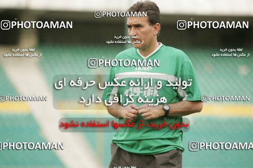 1270704, Tehran, , مسابقات مقدماتی جام جهانی 2006 آلمان, Iran National Football Team Training Session on 2005/06/02 at Azadi Stadium