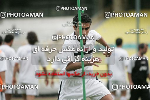 1270680, Tehran, , مسابقات مقدماتی جام جهانی 2006 آلمان, Iran National Football Team Training Session on 2005/06/02 at Azadi Stadium