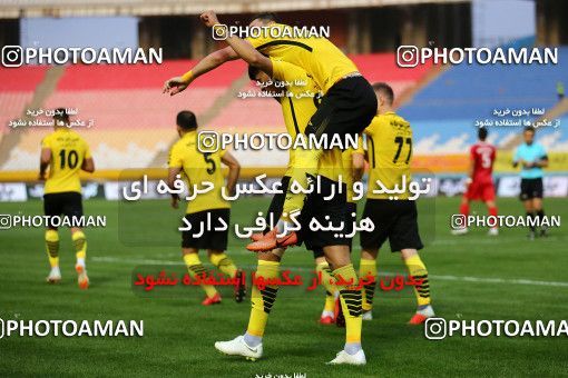 1285468, Isfahan, , Iran Pro League، Persian Gulf Cup، 2018-19 season، First Leg، Week 9، Sepahan 3 v 2 Nassaji Mazandaran F.C on 2018/10/19 at Naghsh-e Jahan Stadium