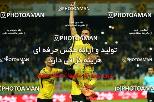 1285394, Isfahan, , Iran Pro League، Persian Gulf Cup، 2018-19 season، First Leg، Week 9، Sepahan 3 v 2 Nassaji Mazandaran F.C on 2018/10/19 at Naghsh-e Jahan Stadium