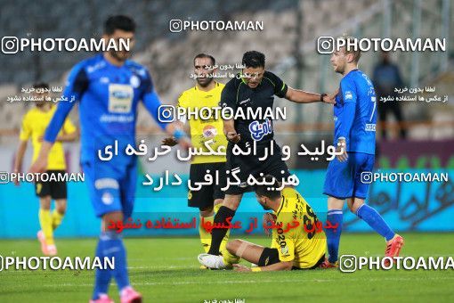 1287099, Tehran, , Iran Pro League، Persian Gulf Cup، 2018-19 season، First Leg، Week 10، Esteghlal ۰ v ۱ Sepahan on 2018/10/26 at Azadi Stadium