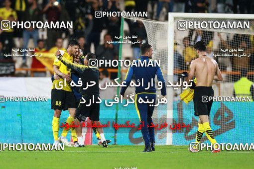 1287124, Tehran, , Iran Pro League، Persian Gulf Cup، 2018-19 season، First Leg، Week 10، Esteghlal ۰ v ۱ Sepahan on 2018/10/26 at Azadi Stadium